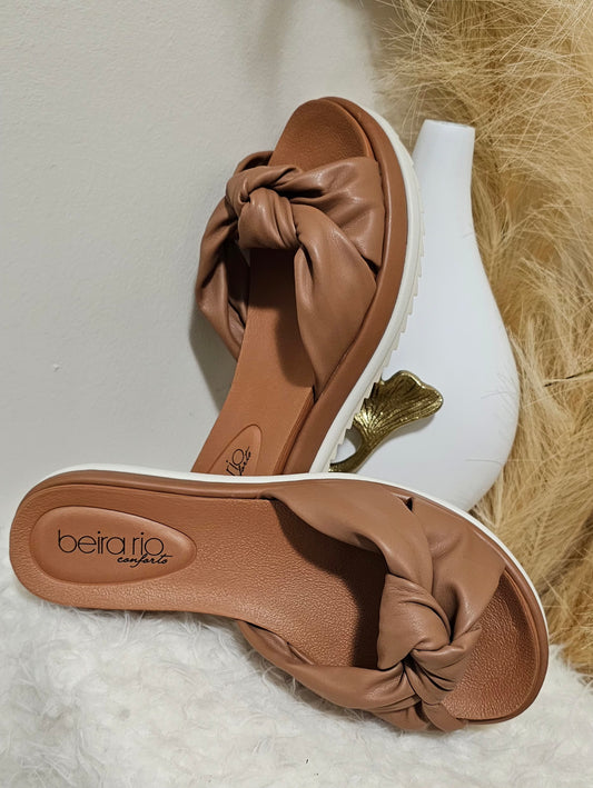 BROWN TIES PLATFORM FLIP FLOPS