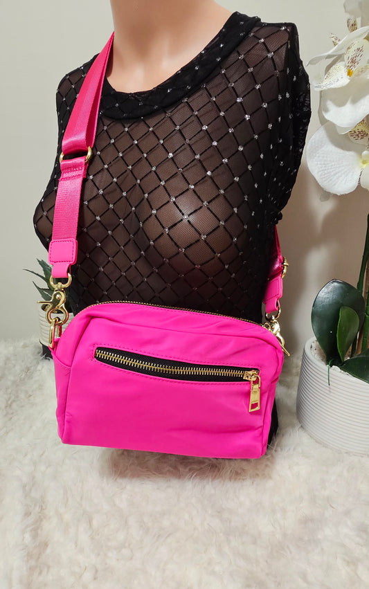 ENVI ME CROSSBODY BAG