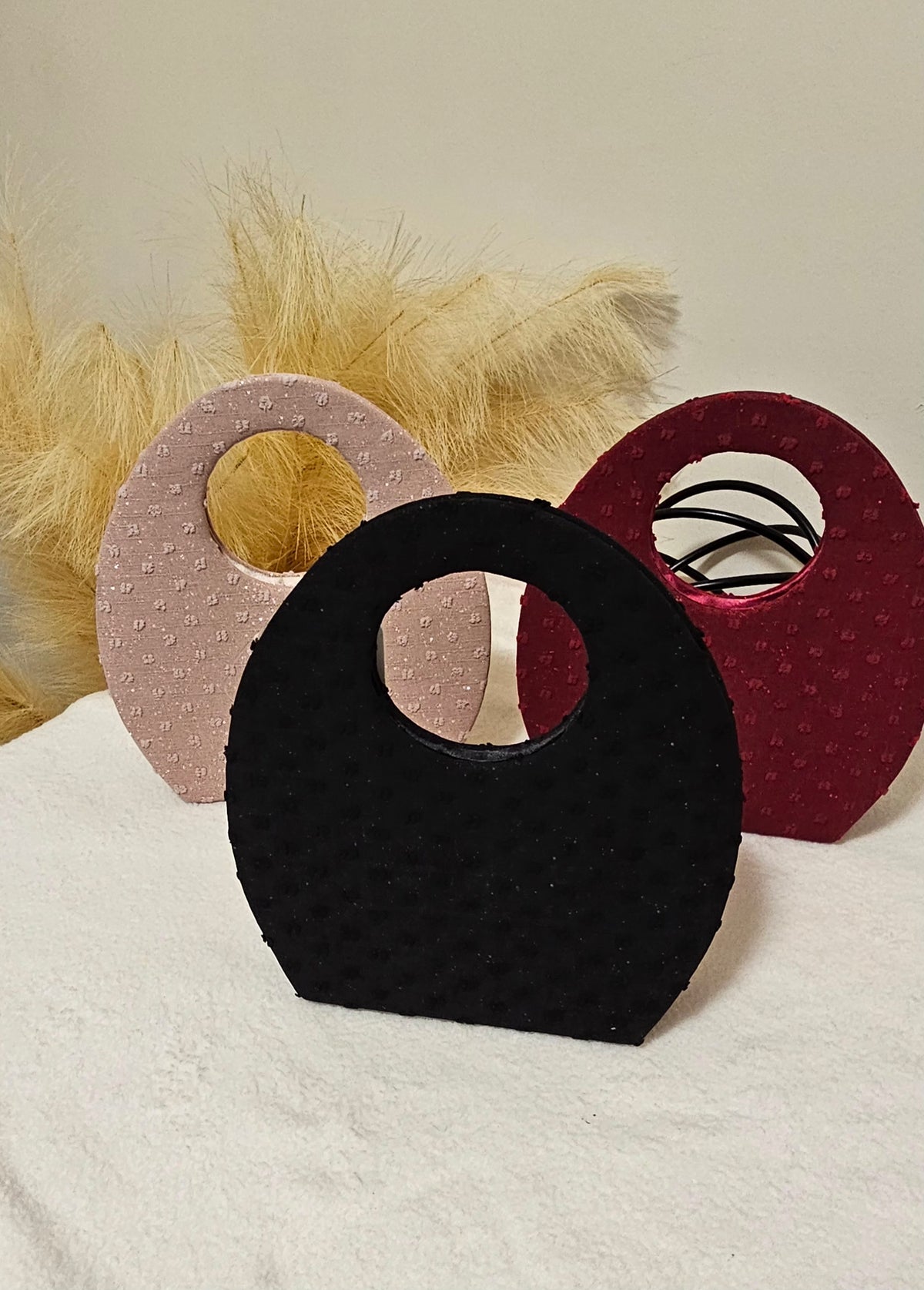 OVAL DETAIL HANDBAG
