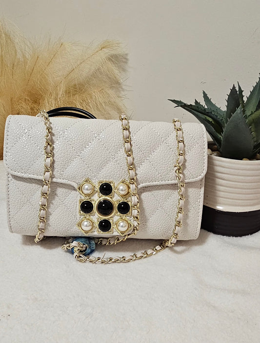 CC ME PEARL PURSE